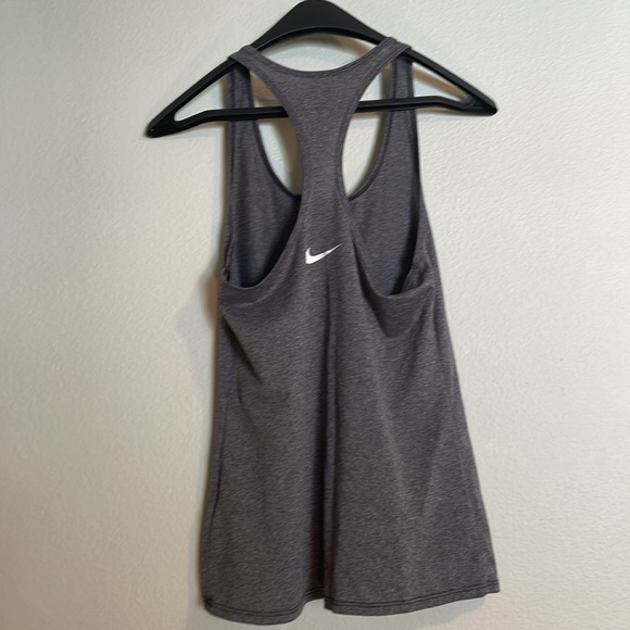 Racer back nike workout tank - Picture 3 of 3